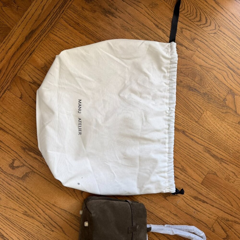 Manu Atelier Le Cambon East-West Suede Shoulder Bag — Tobacco Green — Brand New - Picture 5 of 5